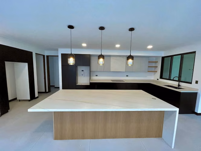 VENTA DE CASA EN CONDOMINIO - LA GUÁCIMA REBAJADA!! - Imagen 10