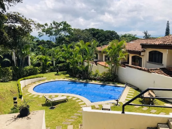 ESCAZU CERCA LA PACO! CASA EN CONDOMINIO 3 HAB + SERVICIO