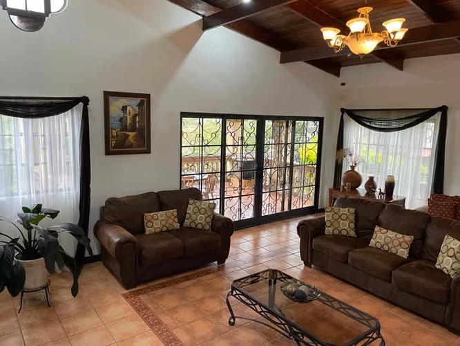 ESPECTACULAR VILLA EN CORONADO