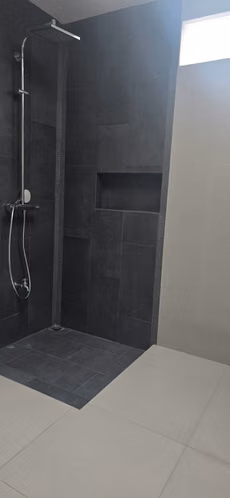 SE VENDEN 2 CASA CON RENTA - ROHRMOSER - Imagen 9