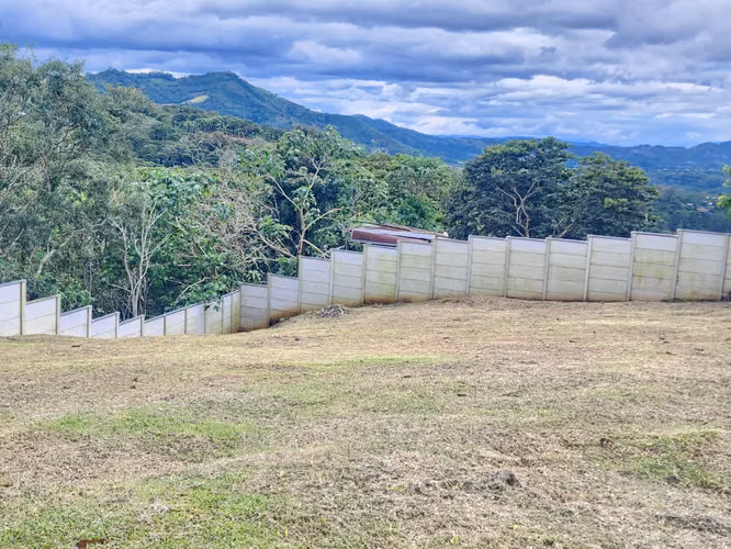 Lote en venta en Naranjo, listo para construir