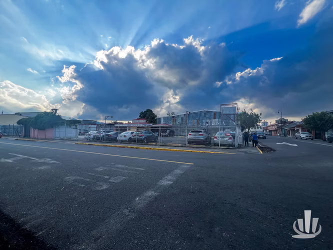 Parqueo en venta Barrio Luján San José - Imagen 10