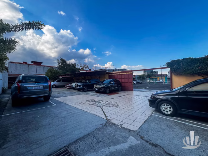 Parqueo en venta Barrio Luján San José - Imagen 2