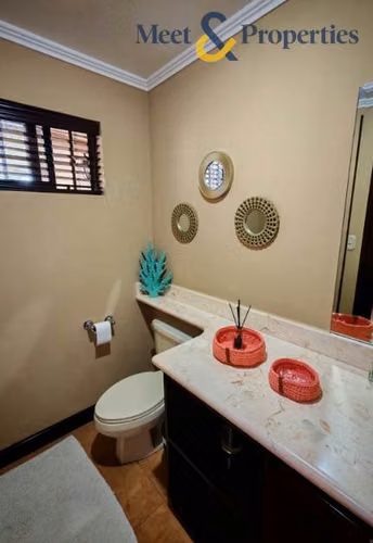 Venta de Casa en Colinas de Montealegre, Cartago – Seguridad, Espacios Amplios y Vistas Hermosas