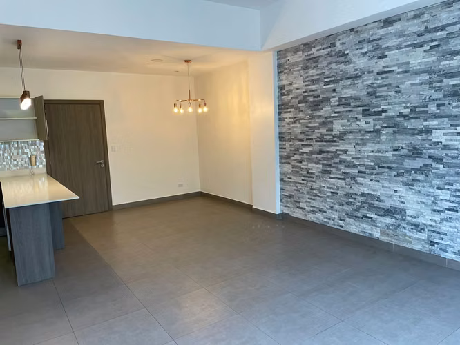 SE VENDE APARTAMENTO EN EXCLUSIVA TORRE (PINARES, CURRIDABAT)