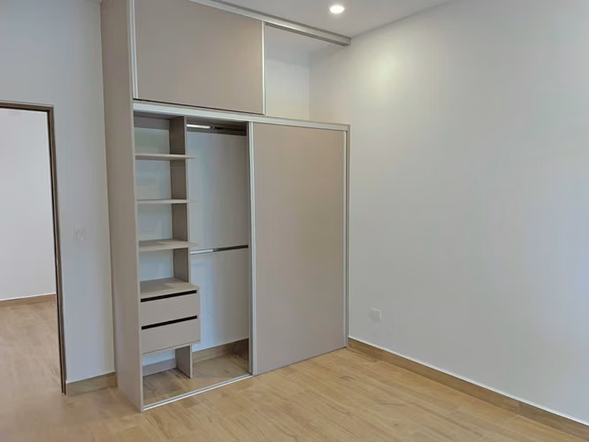 VENTA DE CASA NUEVA - SANTA ANA - Imagen 10