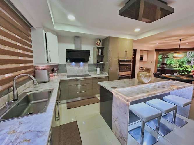VENTA DE CASA LUJOSA - SANTA ANA, LINDORA - Imagen 3