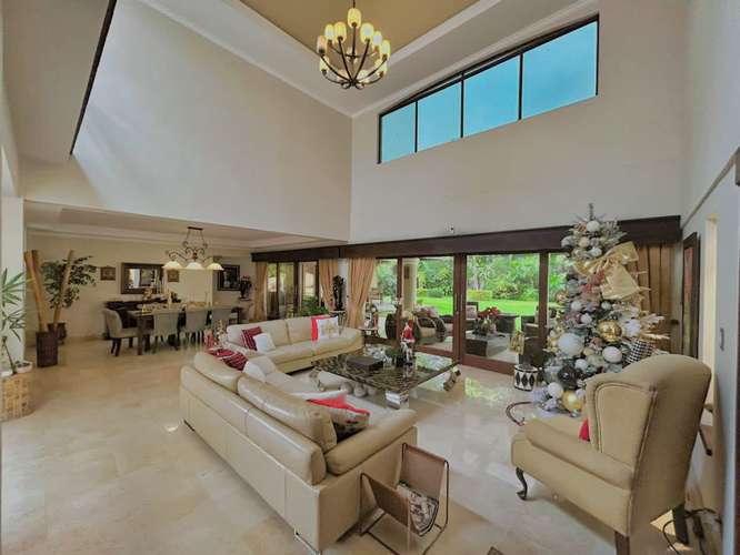 VENTA DE CASA LUJOSA - SANTA ANA, LINDORA - Imagen 2