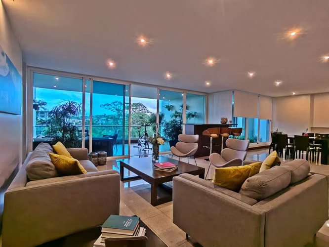 Venta condominio, Escazú, Jaboncillo, Condominio, en lindo edificio. REBAJADO !!