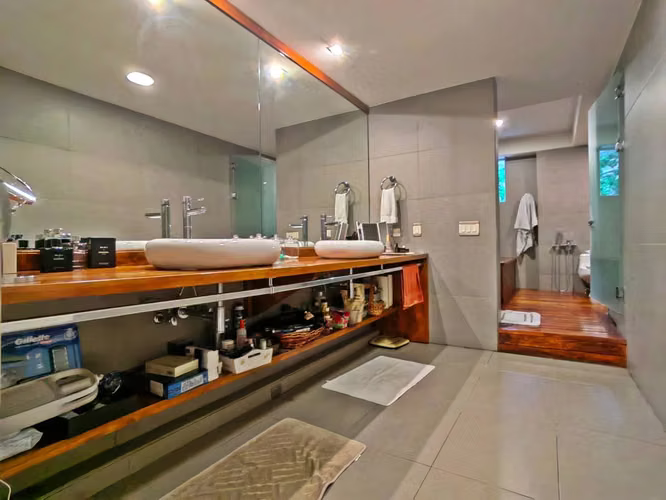 Venta condominio, Escazú, Jaboncillo, Condominio, en lindo edificio. REBAJADO !!
