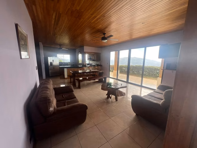 Casa en venta en Orotina, Residencial Vista Mar, con vistas al océano - Imagen 2