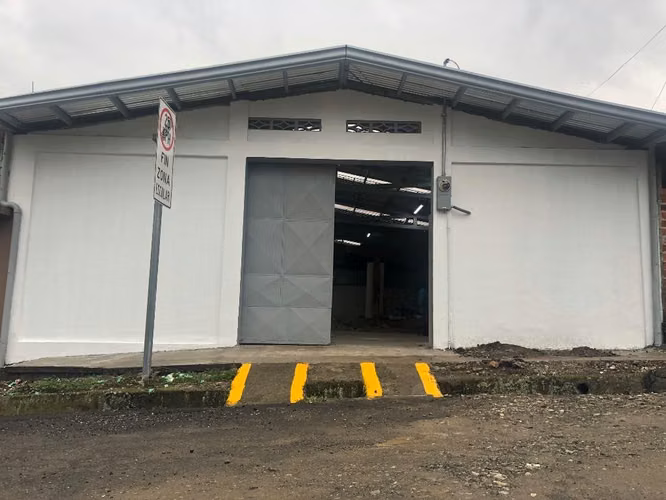 Venta de Bodega en Cartago muy centrica