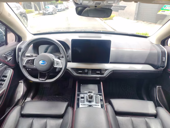 BYD TANG GS 2021 AUTOMATICO 7 AÑOS GARANTIA BATERIA RECIBO
