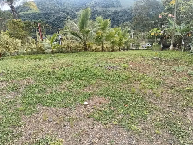 Lote en venta en Naranjo, con piscina, toboganes, rancho, pozo de agua