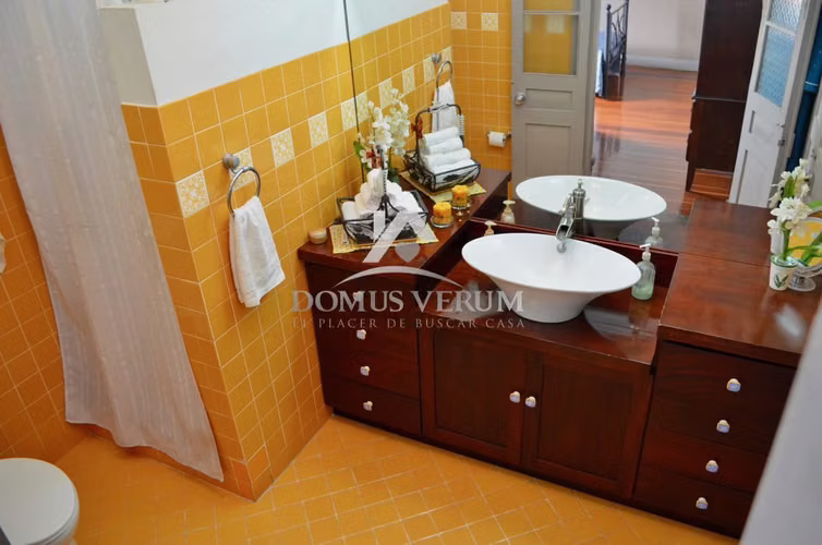 Venta de Elegante Casa Victoriana en Santo domingo de Heredia - Imagen 11