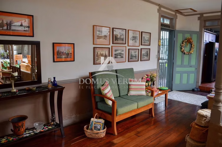 Venta de Elegante Casa Victoriana en Santo domingo de Heredia - Imagen 19