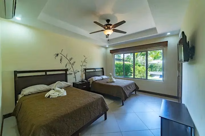 Venta de Casa en Condominio Exclusivo en Playa Bejuco