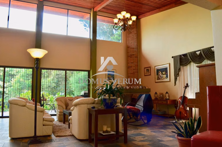 Casa en Venta en San Rafael de Heredia en El Tirol de un nivel