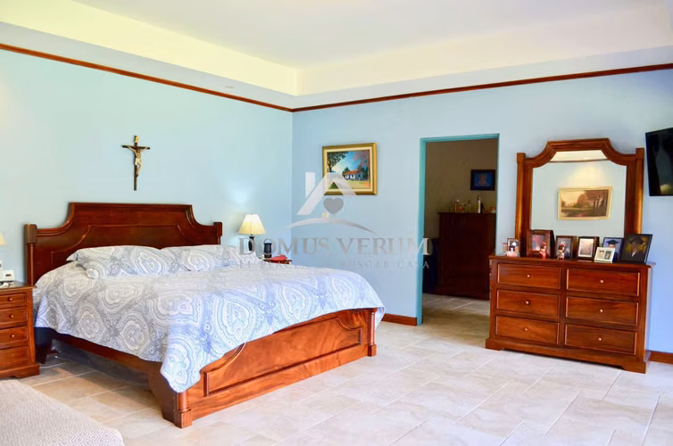 Casa en Venta en San Rafael de Heredia en El Tirol de un nivel