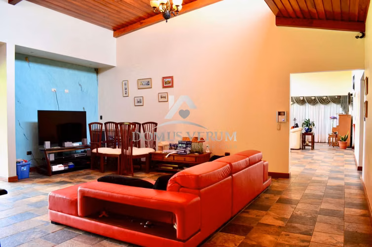 Casa en Venta en San Rafael de Heredia en El Tirol de un nivel