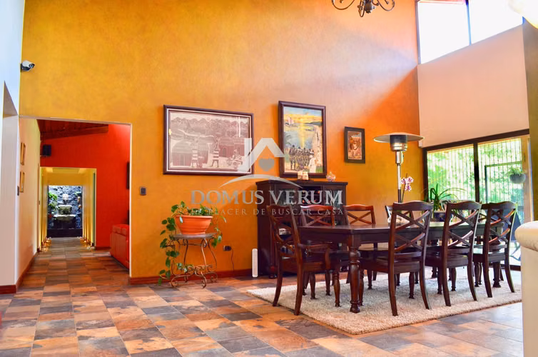Casa en Venta en San Rafael de Heredia en El Tirol de un nivel