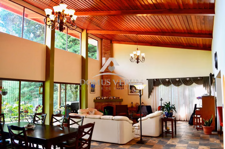 Casa en Venta en San Rafael de Heredia en El Tirol de un nivel