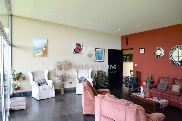 Casa de montana en venta en San Isidro de Heredia