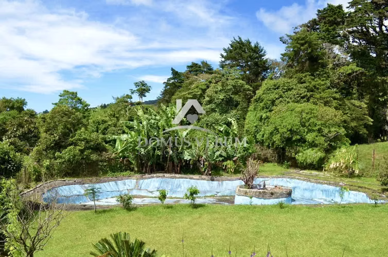 Casa de montana en venta en San Isidro de Heredia
