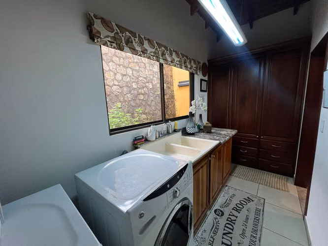 Casa en venta en Naranjo, amueblada, en comunidad cerrada, vistas espectaculares