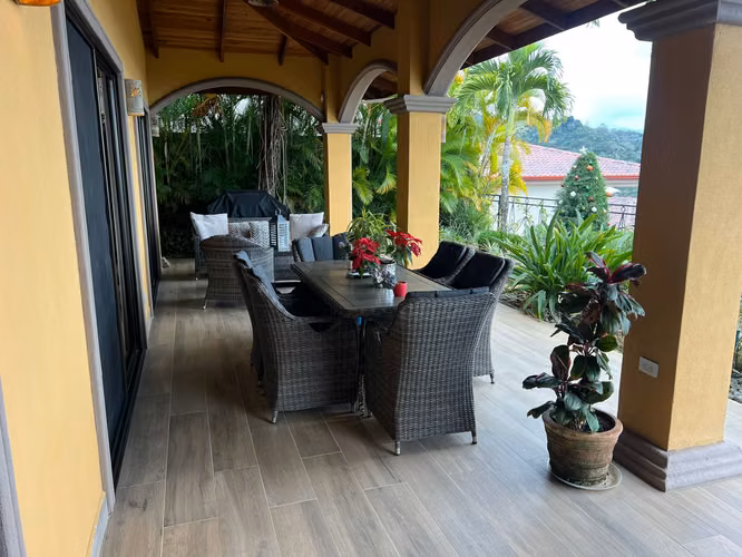 Casa en venta en Naranjo, amueblada, en comunidad cerrada, vistas espectaculares