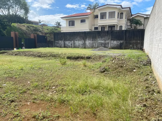 EN VENTA -  AMPLIO LOTE EN EXCLUSIVO RESIDENCIAL – LA ASUNCION, BELEN - Imagen 5