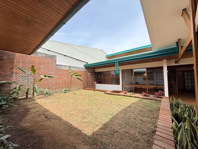 Venta de casa en Freses de Curridabat. Una planta - Imagen 19