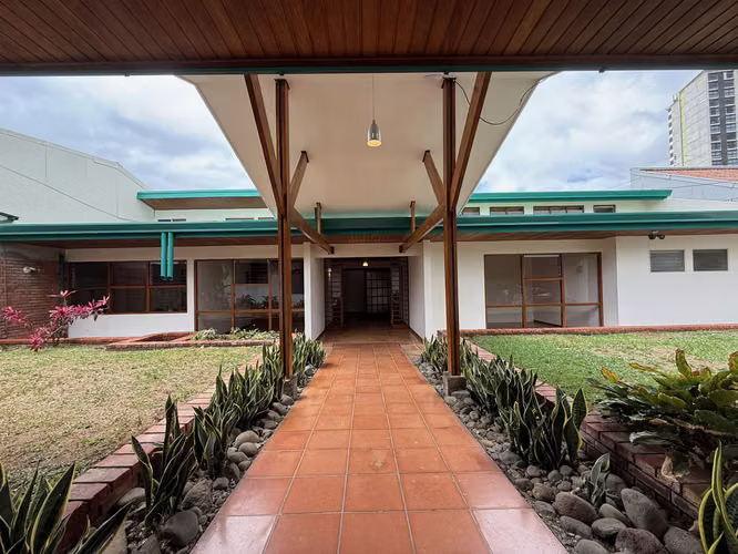 Venta de casa en Freses de Curridabat. Una planta - Imagen 13