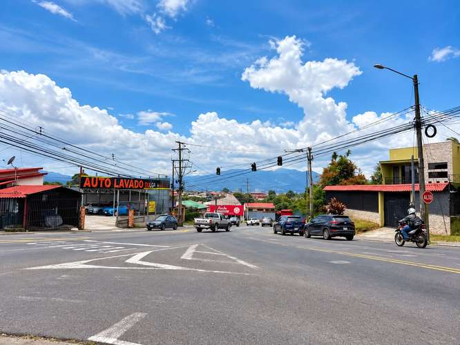 Venta Lote uso de suelo mixto en La Trinidad, Moravia – Frente a calle principal - Imagen 12