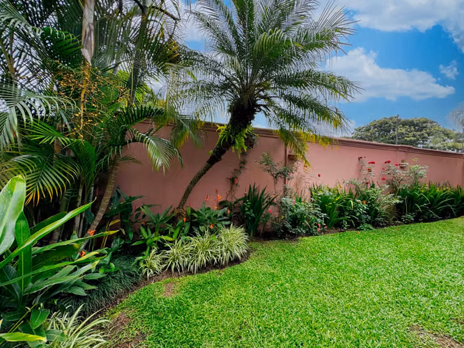  ¡OPORTUNIDAD ÚNICA! CASA EN ESCAZÚ POR DEBAJO DE SU AVALÚO - Imagen 3