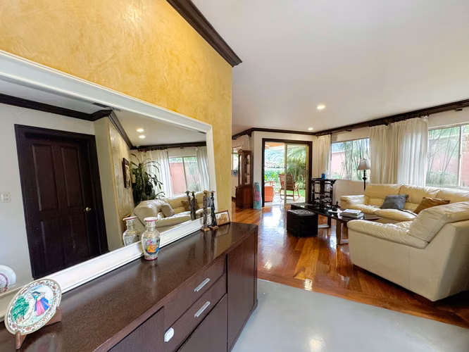  ¡OPORTUNIDAD ÚNICA! CASA EN ESCAZÚ POR DEBAJO DE SU AVALÚO - Imagen 9