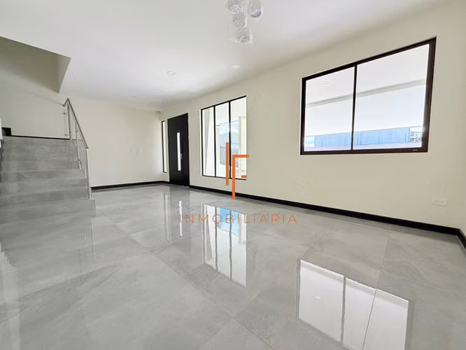 Venta de Casa en Condomimio a 5 min de Pinares Curridabat - Imagen 9