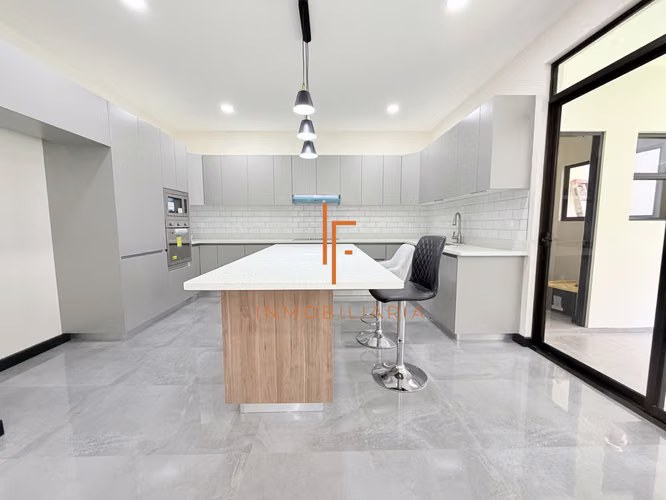 Venta de Casa en Condomimio a 5 min de Pinares Curridabat - Imagen 6