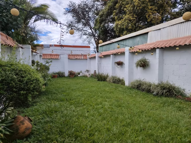 CASA EN VENTA  –CON EXCELENTE UBICACIÓN COMERCIAL  ALAJUELA CENTRO - Imagen 13