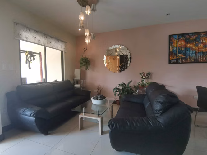 Venta de casa de dos plantas en Condominio La Floresta, Tres Ríos, Cartago, #4860 - Imagen 3