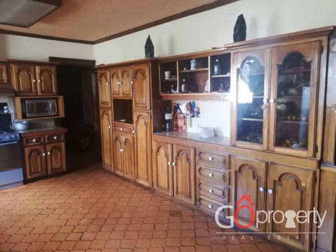 Venta de Casa Amplia en Lomas de Ayarco ID 3557
