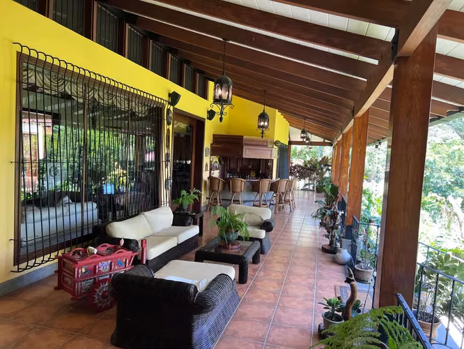 Casa para la venta en residencial en salitral Santa Ana - Imagen 17