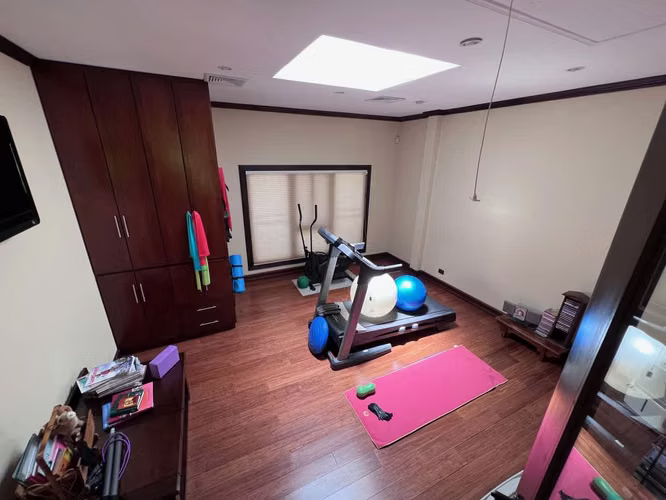 Casa para la venta en residencial en salitral Santa Ana - Imagen 11