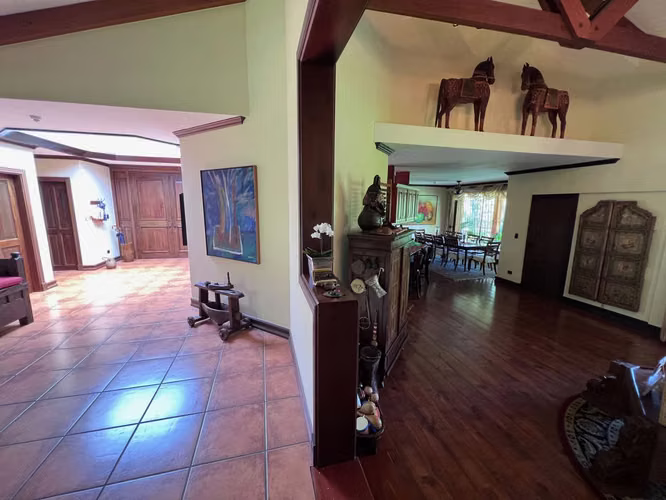Casa para la venta en residencial en salitral Santa Ana - Imagen 9