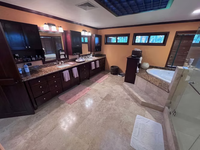 Casa para la venta en residencial en salitral Santa Ana - Imagen 14