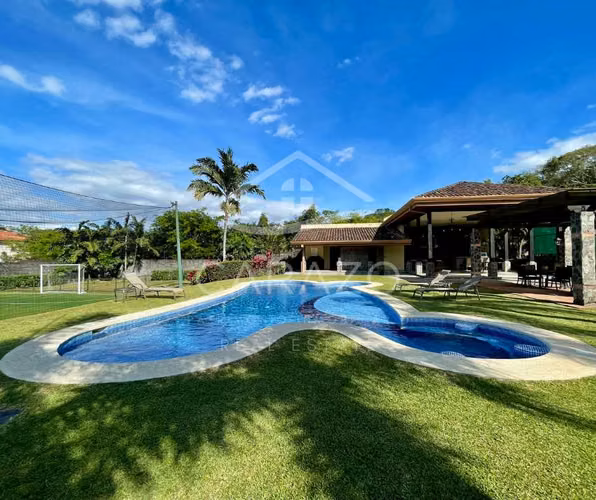 Lote en Condominio Bosque Escondido en Brasil de Santa Ana