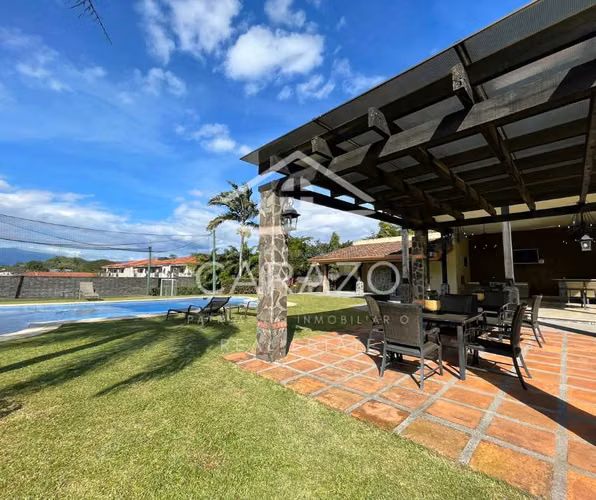 Lote en Condominio Bosque Escondido en Brasil de Santa Ana