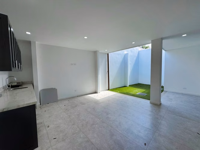 ALQUILER DE CASA EN CONDOMINIO PROVIDENCIA - POZOS, SANTA ANA - Imagen 7