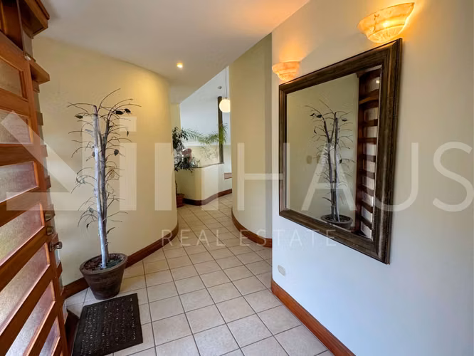 Venta de espectacular casa con dos apartamentos en San Ramón de Tres Ríos -EU - Imagen 7