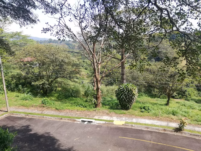 VENTA DE LOTE EN CONDOMINIO EN GRECIA, ALAJUELA #5598 - Imagen 2